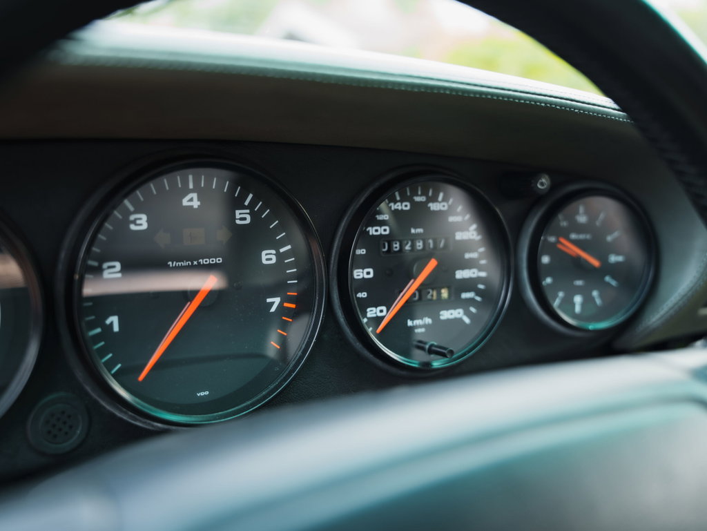 Porsche 964 Carrera 4