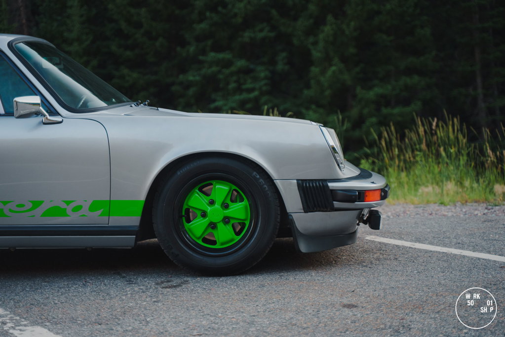 Porsche 911 Carrera 2.7