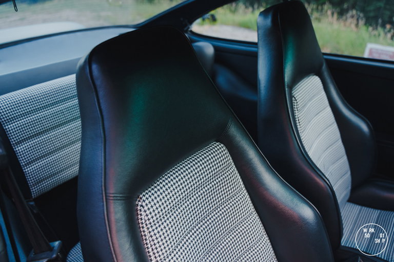 Porsche 911 Carrera 2.7