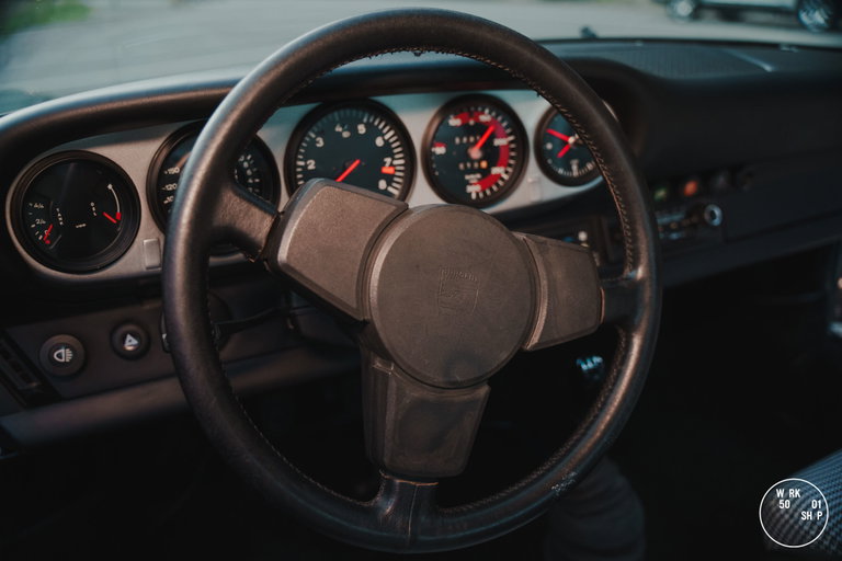 Porsche 911 Carrera 2.7