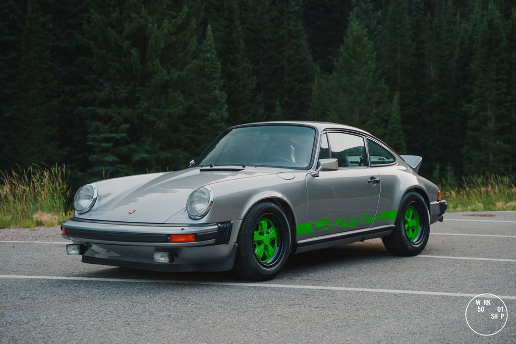 Porsche 911 Carrera 2.7
