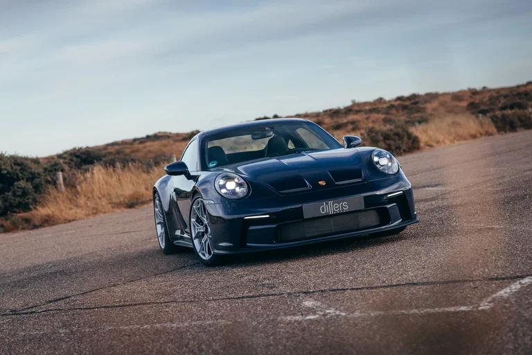 Porsche 992 GT3 Touring