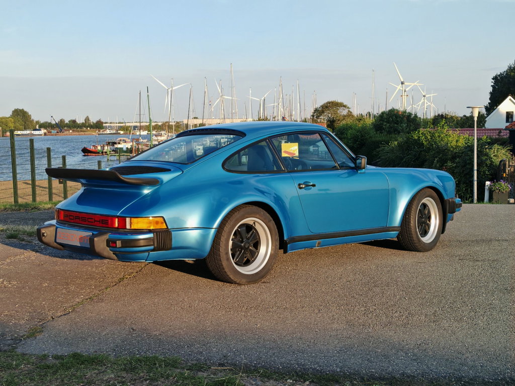 Porsche 911 Turbo 3.0