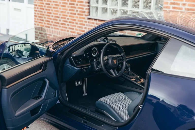 Porsche 992 GT3 Touring
