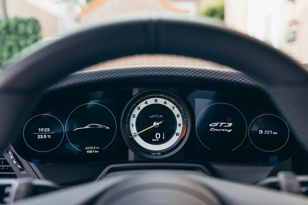 Porsche 992 GT3 Touring