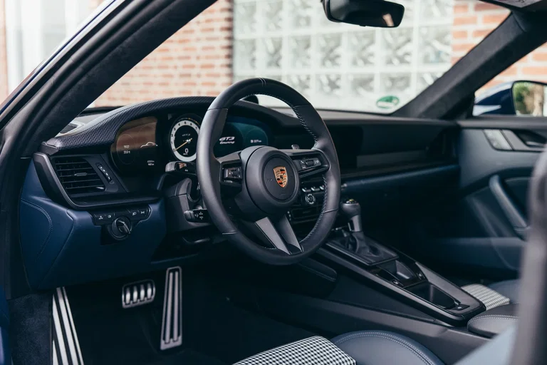 Porsche 992 GT3 Touring