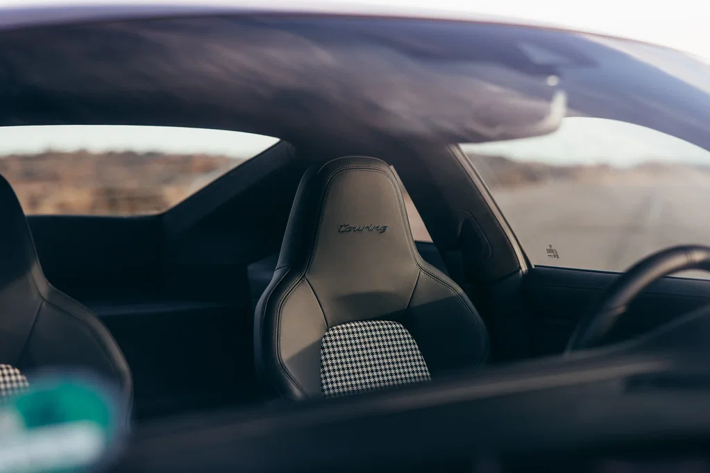 Porsche 992 GT3 Touring