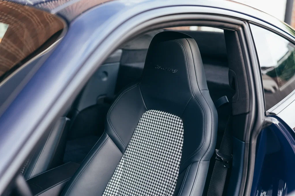 Porsche 992 GT3 Touring