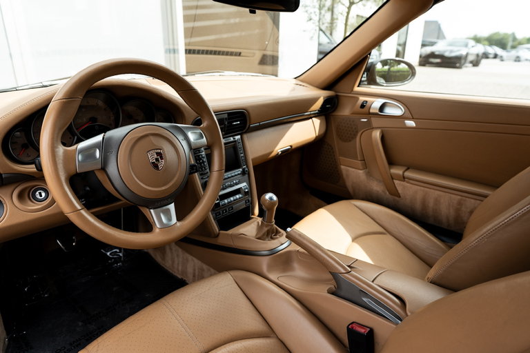 Porsche 997 Carrera 4