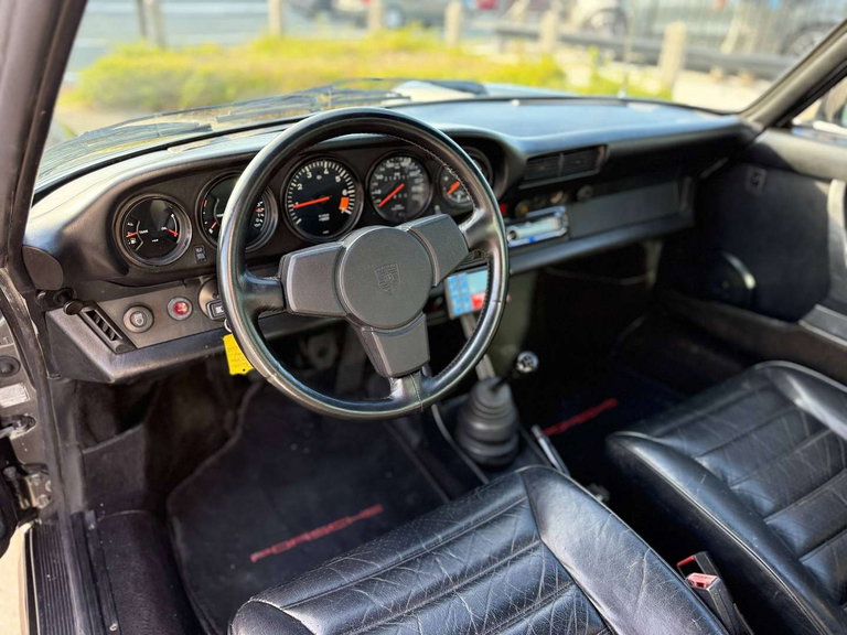 Porsche 911 SC