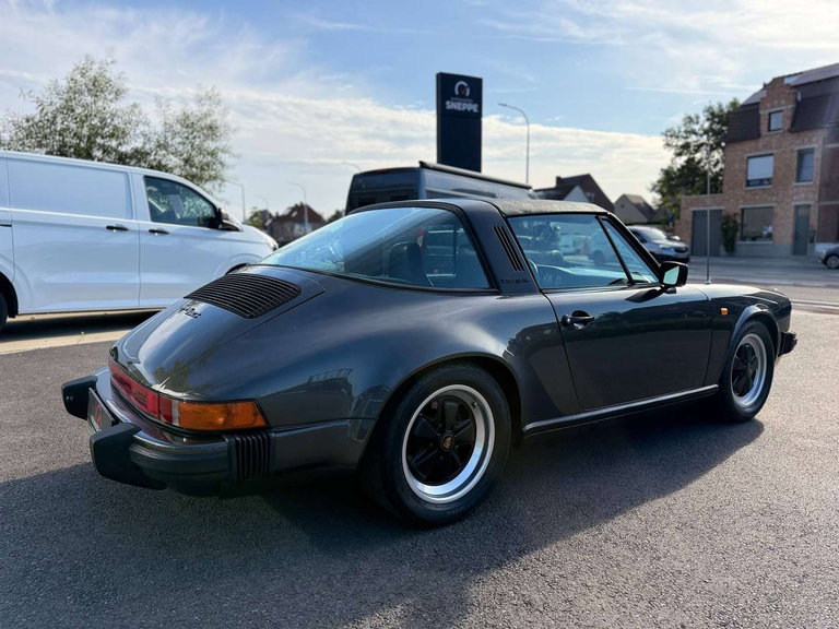 Porsche 911 SC