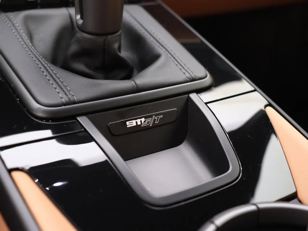 Porsche 911 S/T