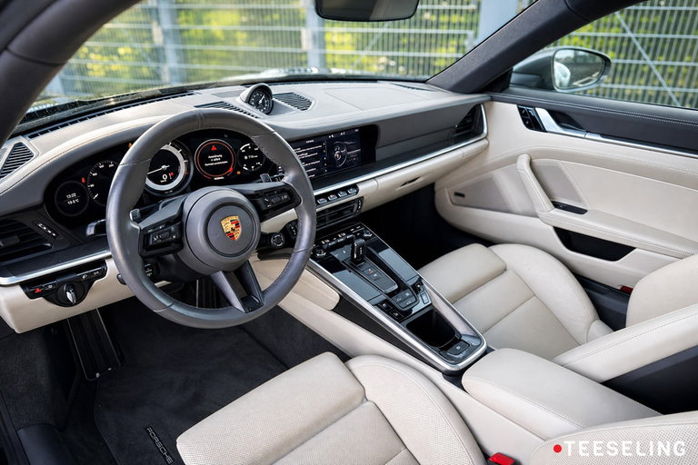 Porsche 992 Carrera S