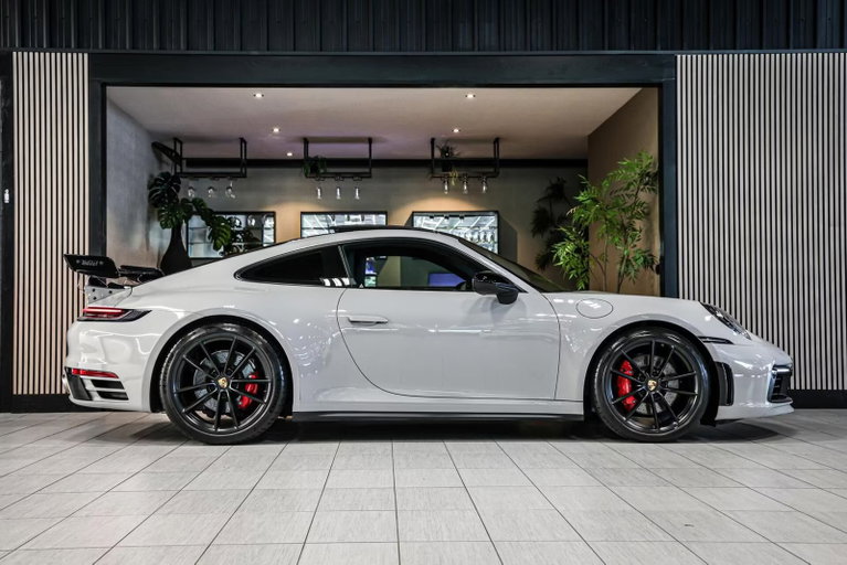 Porsche 992 Carrera S