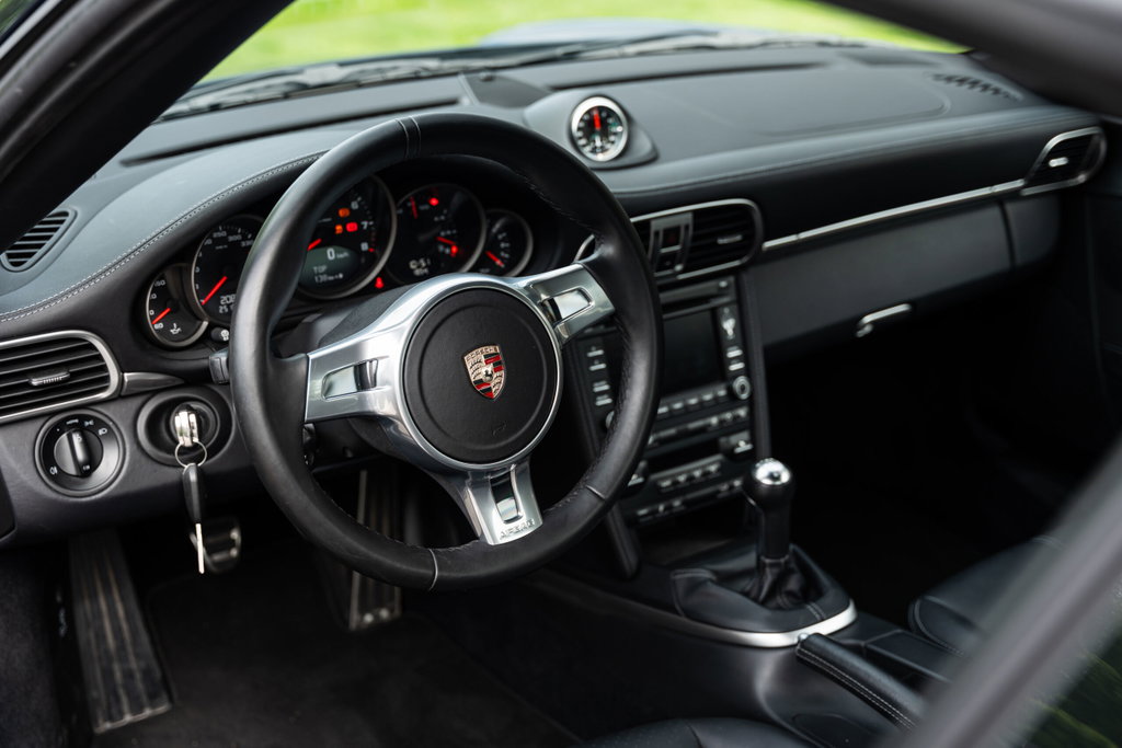 Porsche 997.2 Carrera GTS