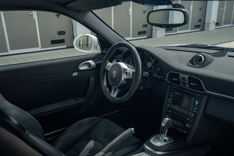 Porsche 997.2 Carrera GTS