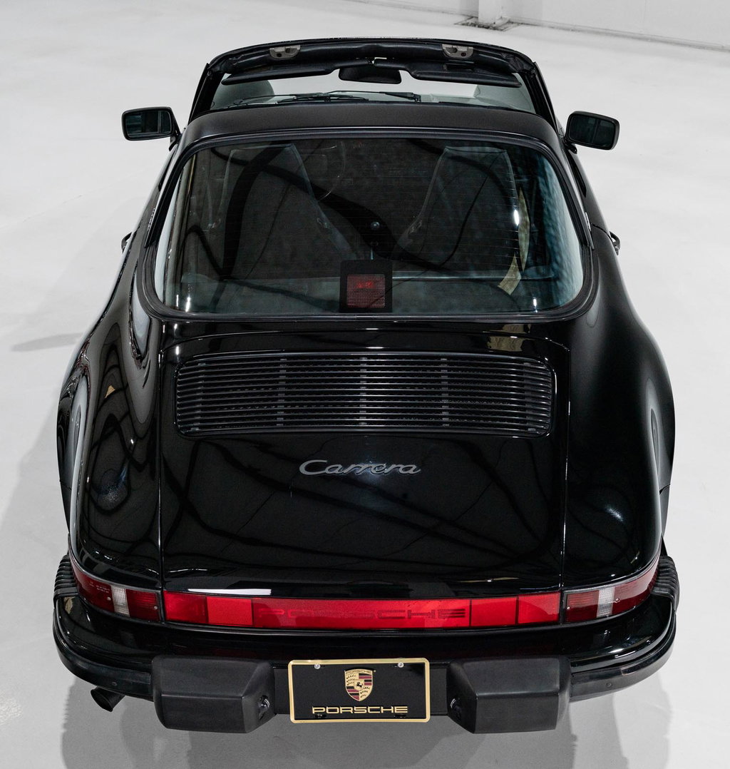 Porsche 911 Carrera 3.2 (US)