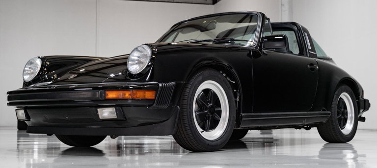 Porsche 911 Carrera 3.2 (US)