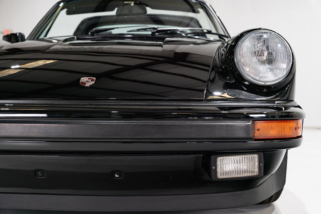 Porsche 911 Carrera 3.2 (US)
