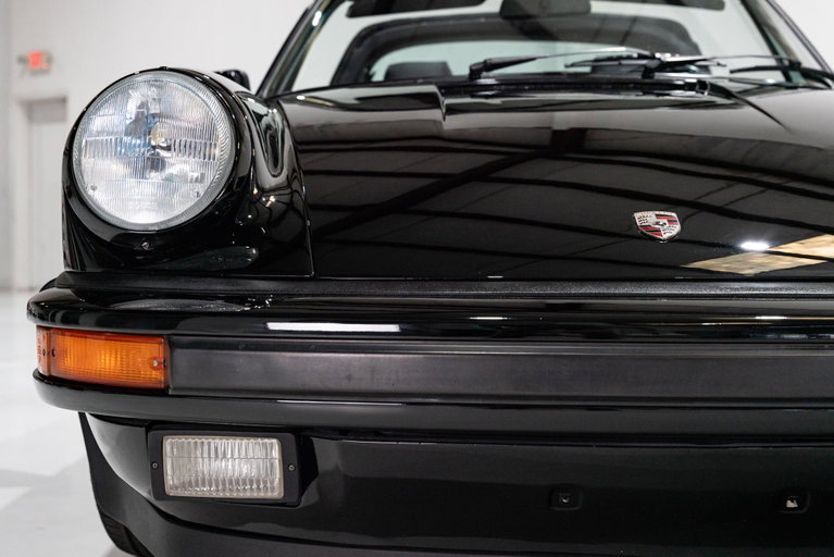 Porsche 911 Carrera 3.2 (US)
