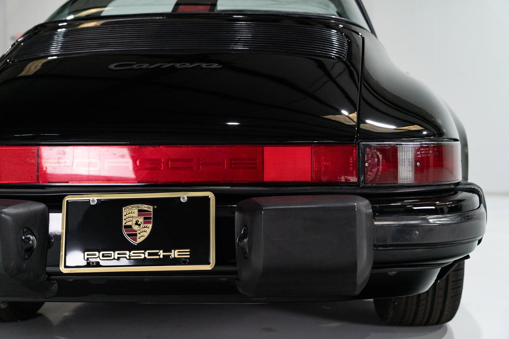 Porsche 911 Carrera 3.2 (US)