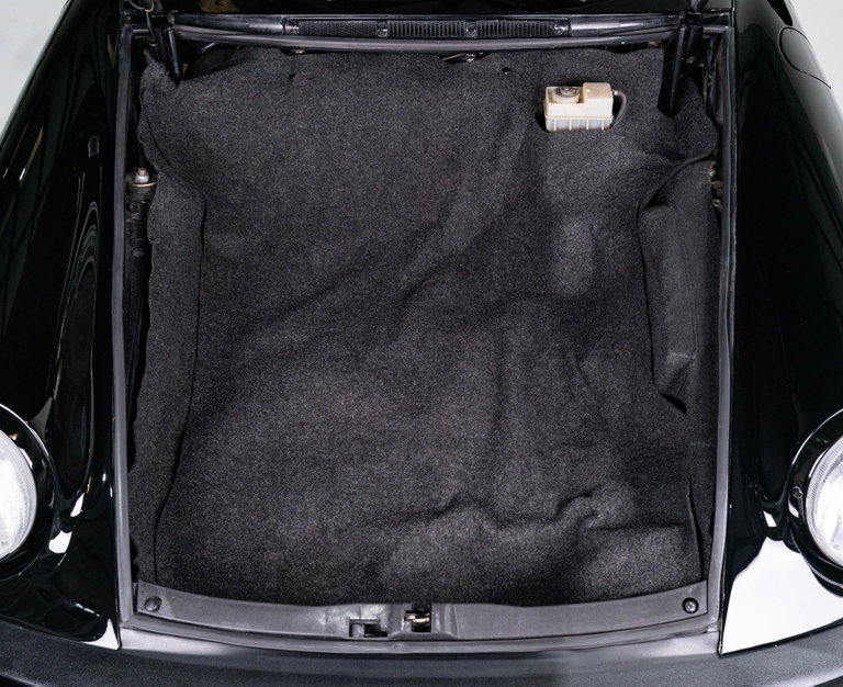 Porsche 911 Carrera 3.2 (US)