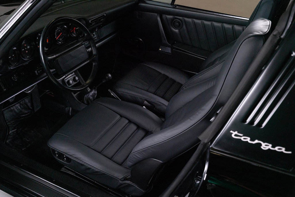Porsche 911 Carrera 3.2 (US)