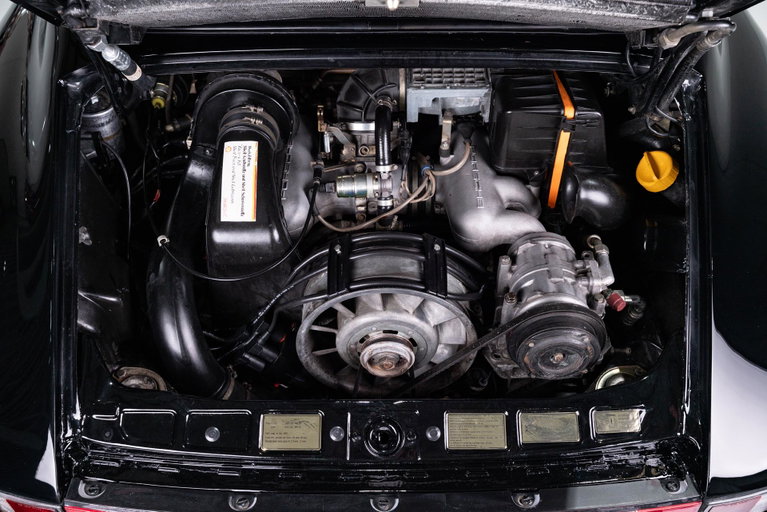 Porsche 911 Carrera 3.2 (US)