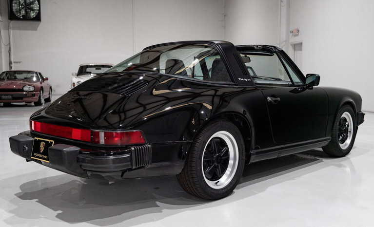 Porsche 911 Carrera 3.2 (US)