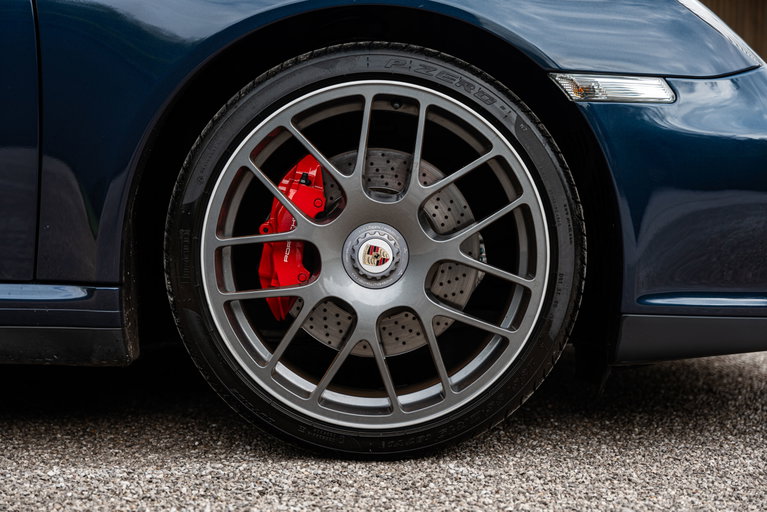 Porsche 997.2 Carrera GTS