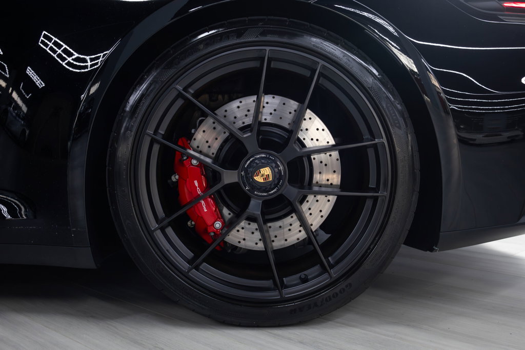 Porsche 992.2 Carrera GTS