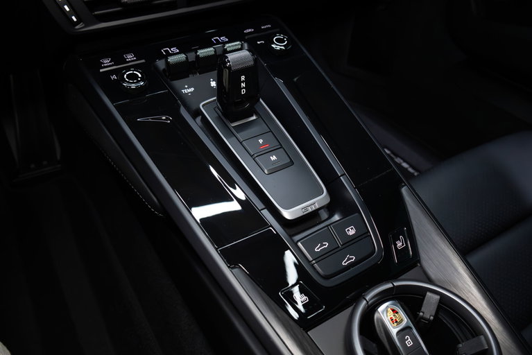 Porsche 992.2 Carrera GTS