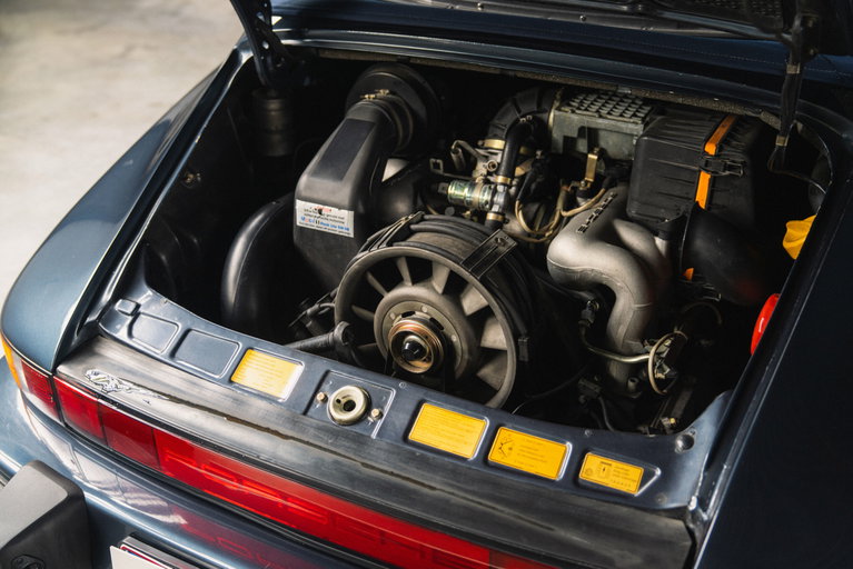 Porsche 911 Carrera 3.2