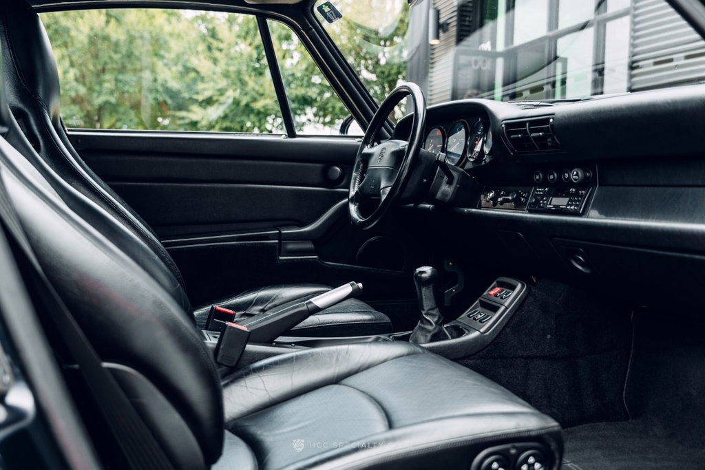 Porsche 993 Carrera 4