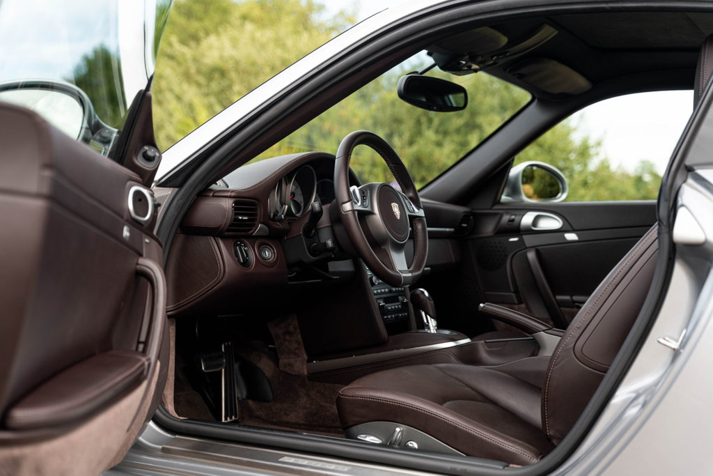 Porsche 997.2 Carrera 4S