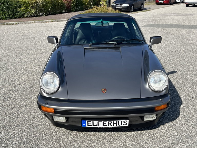 Porsche 911 Carrera 3.2