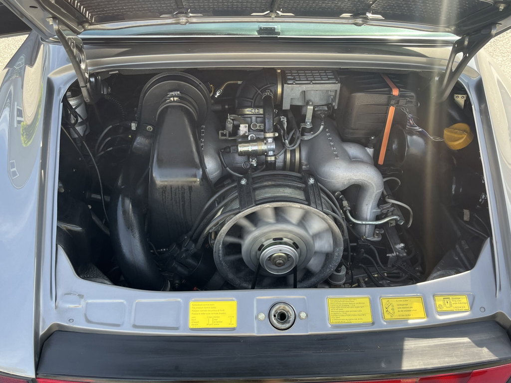 Porsche 911 Carrera 3.2
