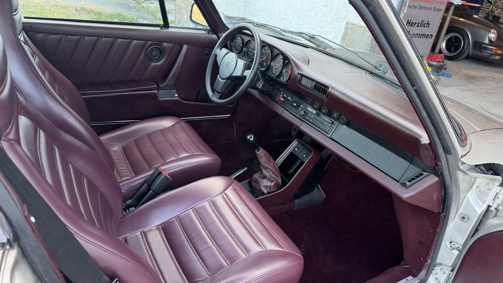 Porsche 911 Carrera 3.2