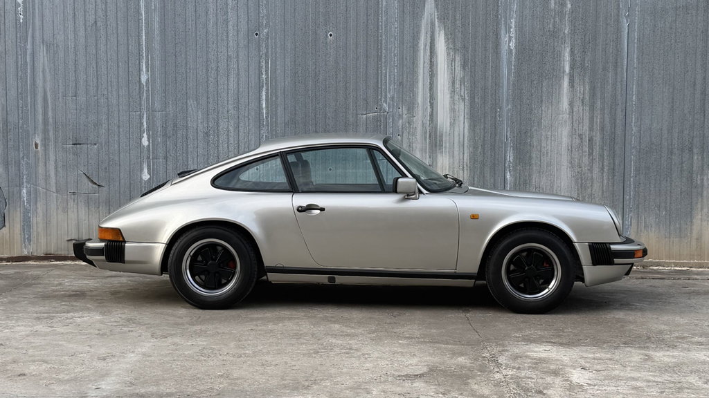 Porsche 911 Carrera 3.2