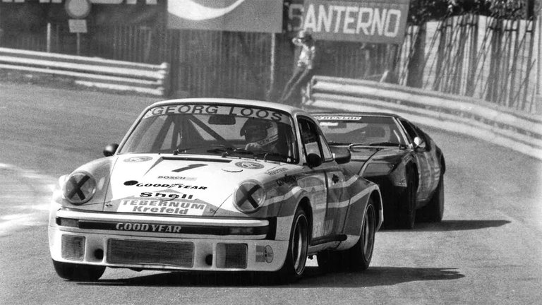 Porsche 934