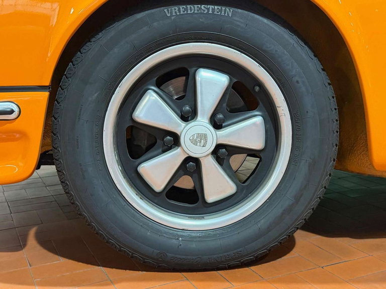 Porsche 911 T
