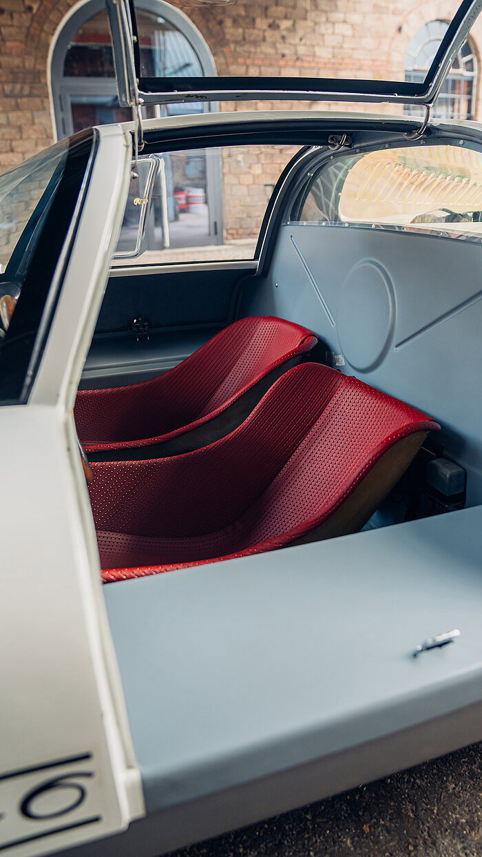 Porsche 906 Carrera 6