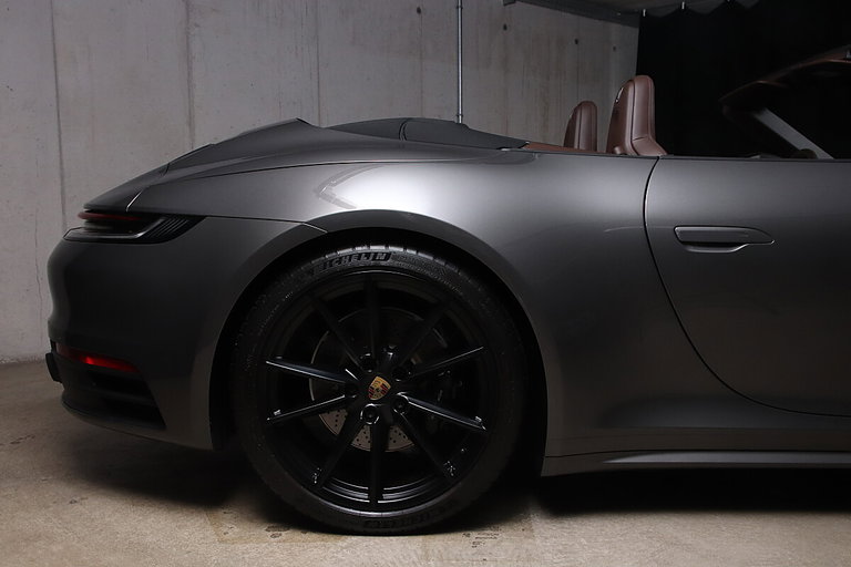 Porsche 992 Carrera 4S