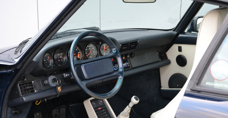 Porsche 911 Carrera 3.2