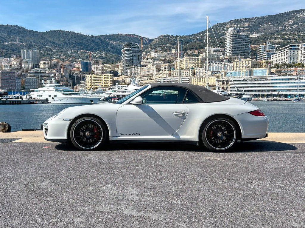 Porsche 997.2 Carrera GTS