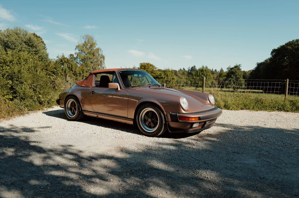 Porsche 911 Carrera 3.2 (US)