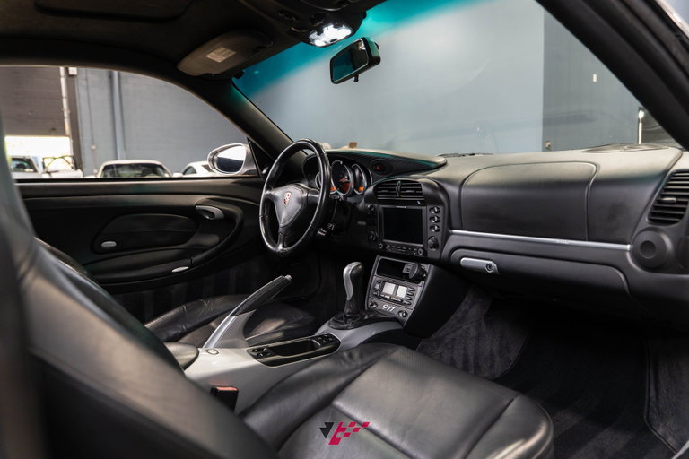 Porsche 996.2 Carrera “40 Jahre 911”
