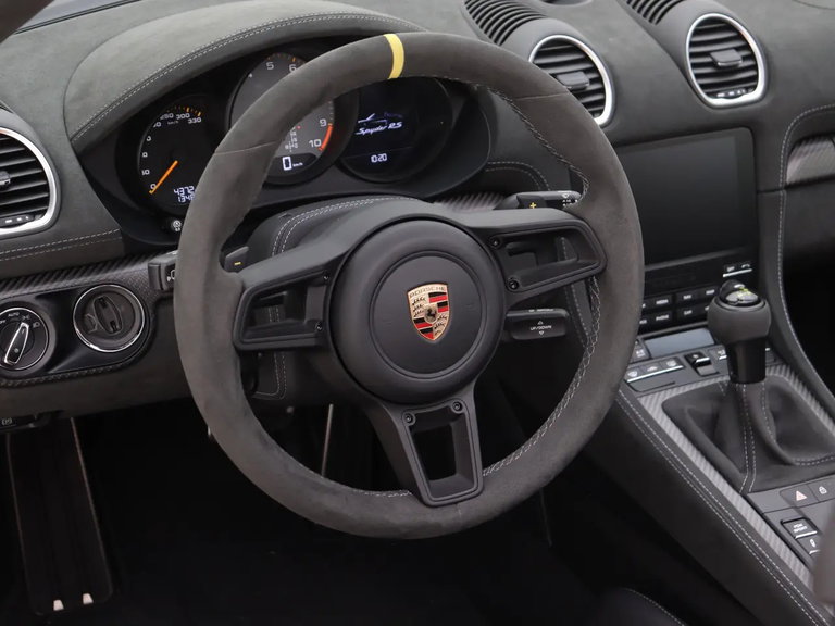 Porsche 718 Spyder RS