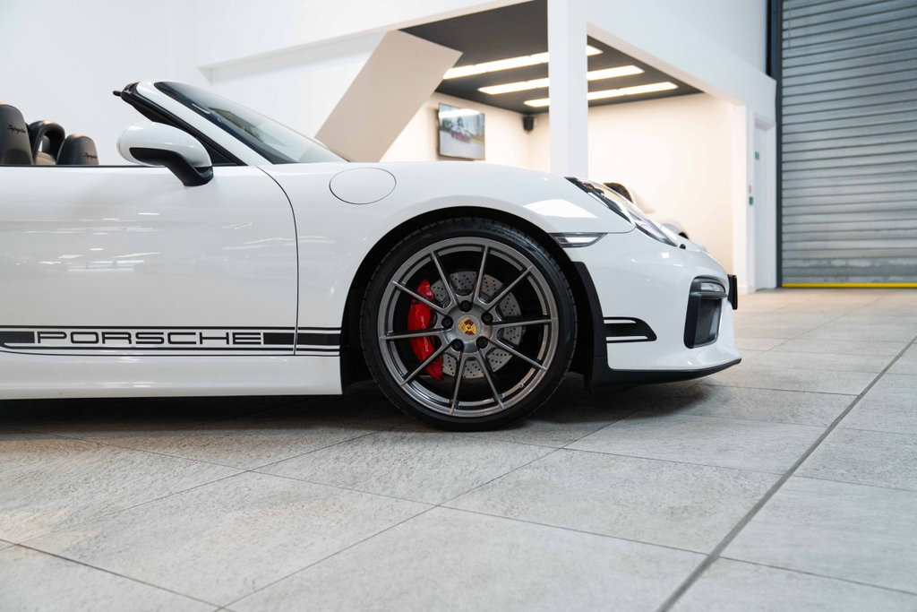 Porsche 981 Boxster Spyder