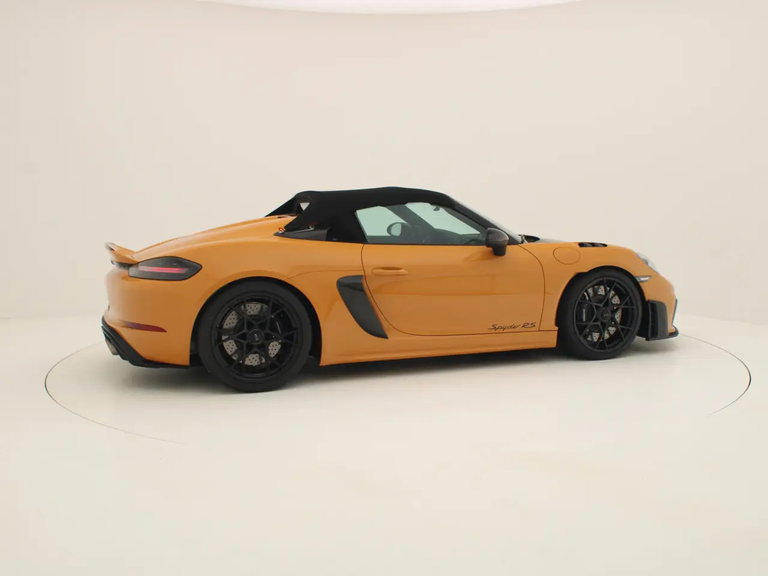 Porsche 718 Spyder RS